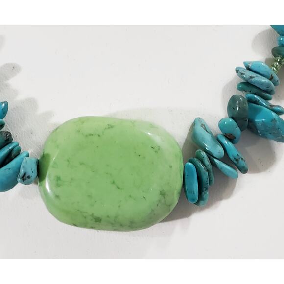 Turquoise Chip Green Stone Bead Pendant Sterling Silver Leaf Clasp Necklace - Picture 8 of 8